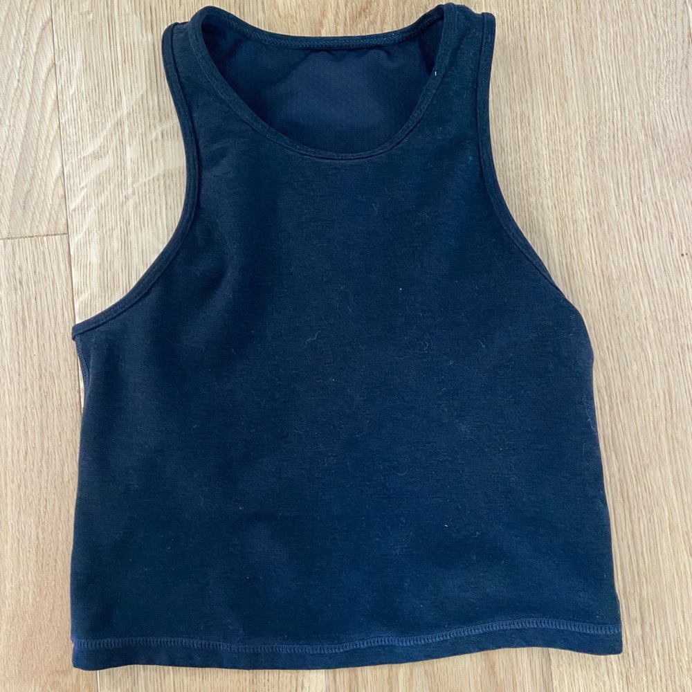 Vuori elevation plyo tank xs black heather